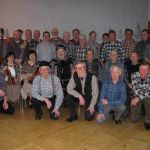 Kuoro kuvattu 15.3.2012, ennen l&auml;hestyv&auml;&auml; Veikko Lavi -konserttia 23.4.2012
